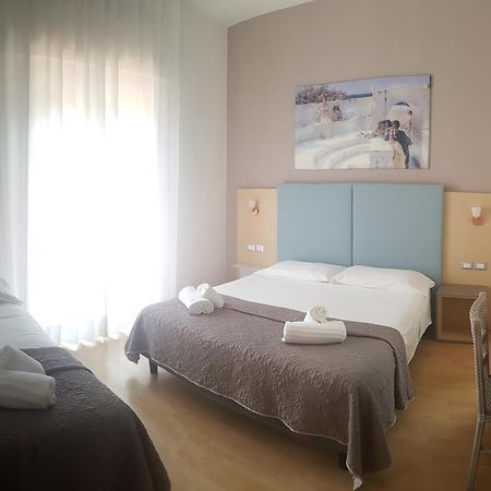 Hotel Stella D'Oro Лидо-ди-Езоло Экстерьер фото